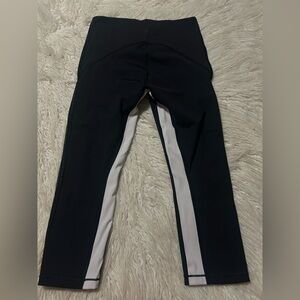 VGUC Athleta  capri  leggings Sz Medium